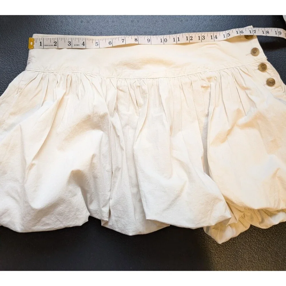 American Eagle Women's Bubble Skort Mini Cream Buttons Size 10